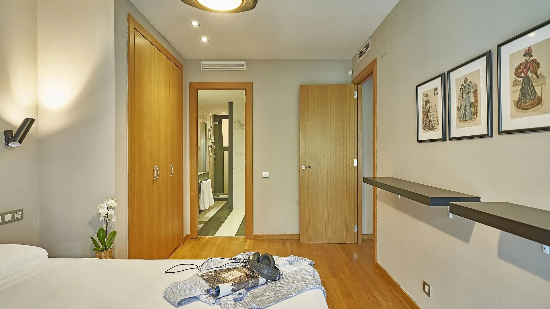 Ainb Sagrada Familia Apartments Barcelona Spain