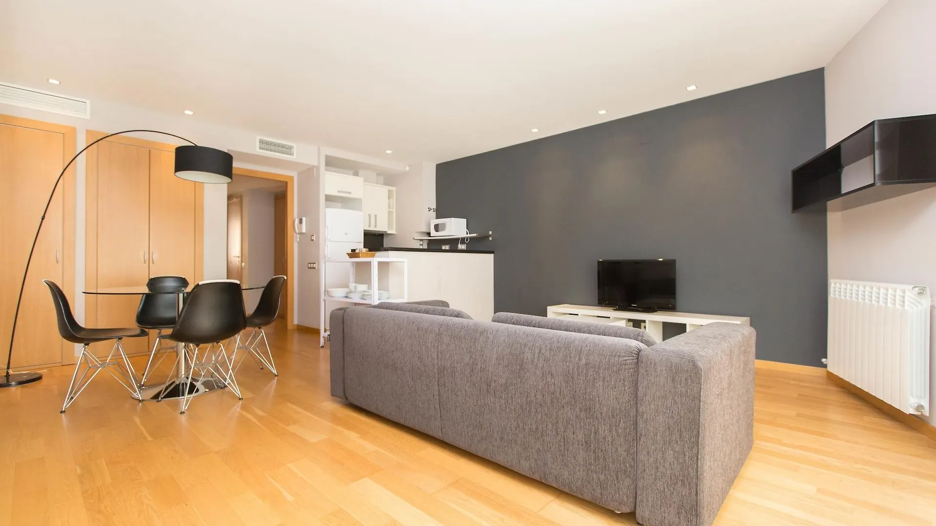 Ainb Sagrada Familia Apartments Barcelona