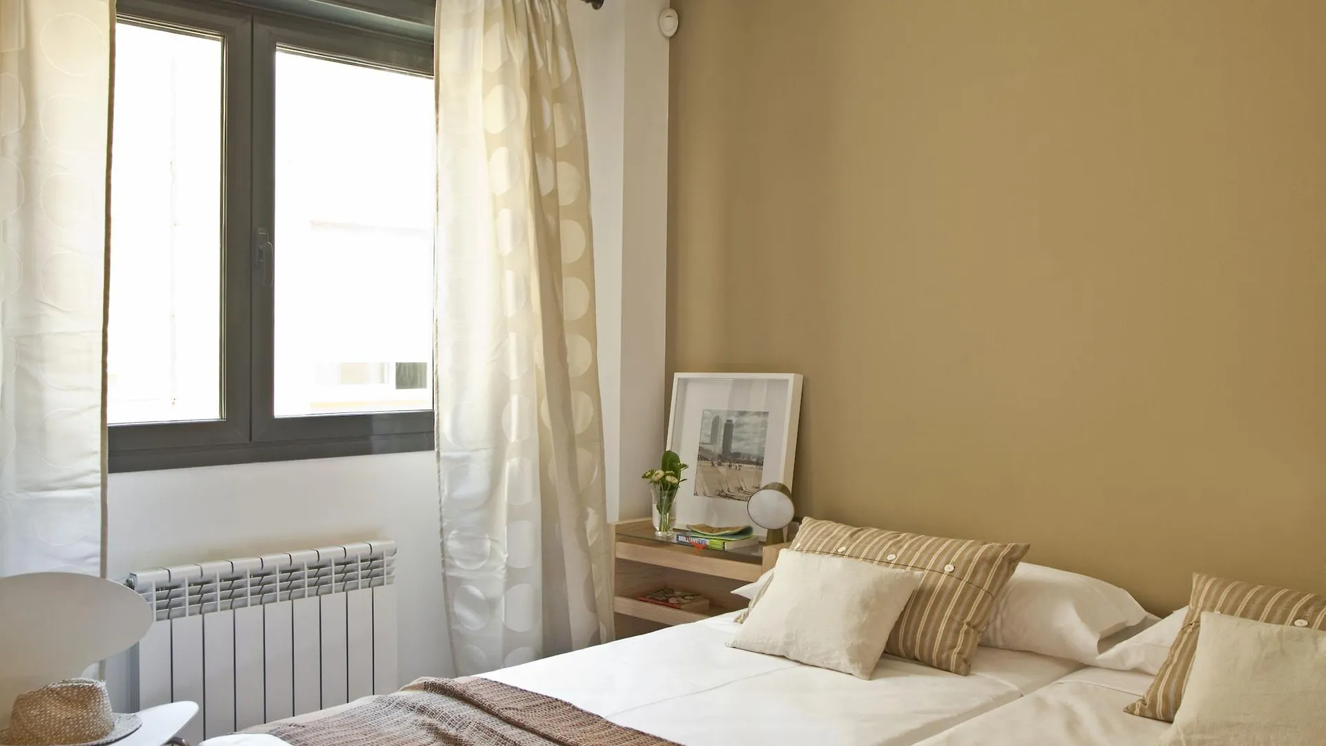 Ainb Sagrada Familia Apartments Barcelona