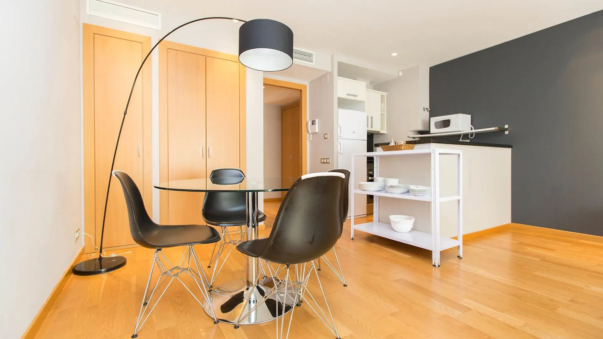 Ainb Sagrada Familia Apartments Barcelona Spanje