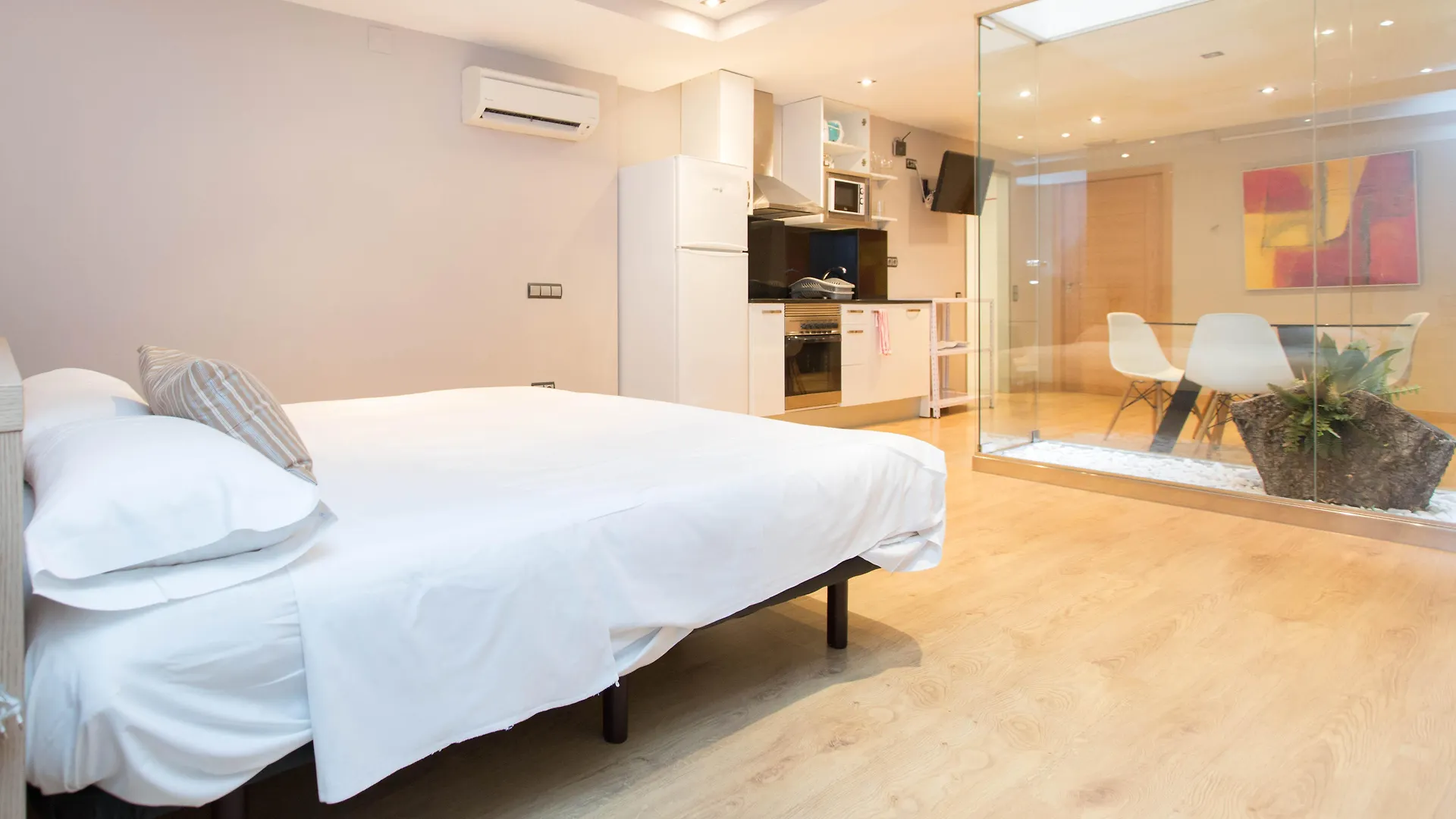 Ainb Sagrada Familia Apartments Barcelone 0*,