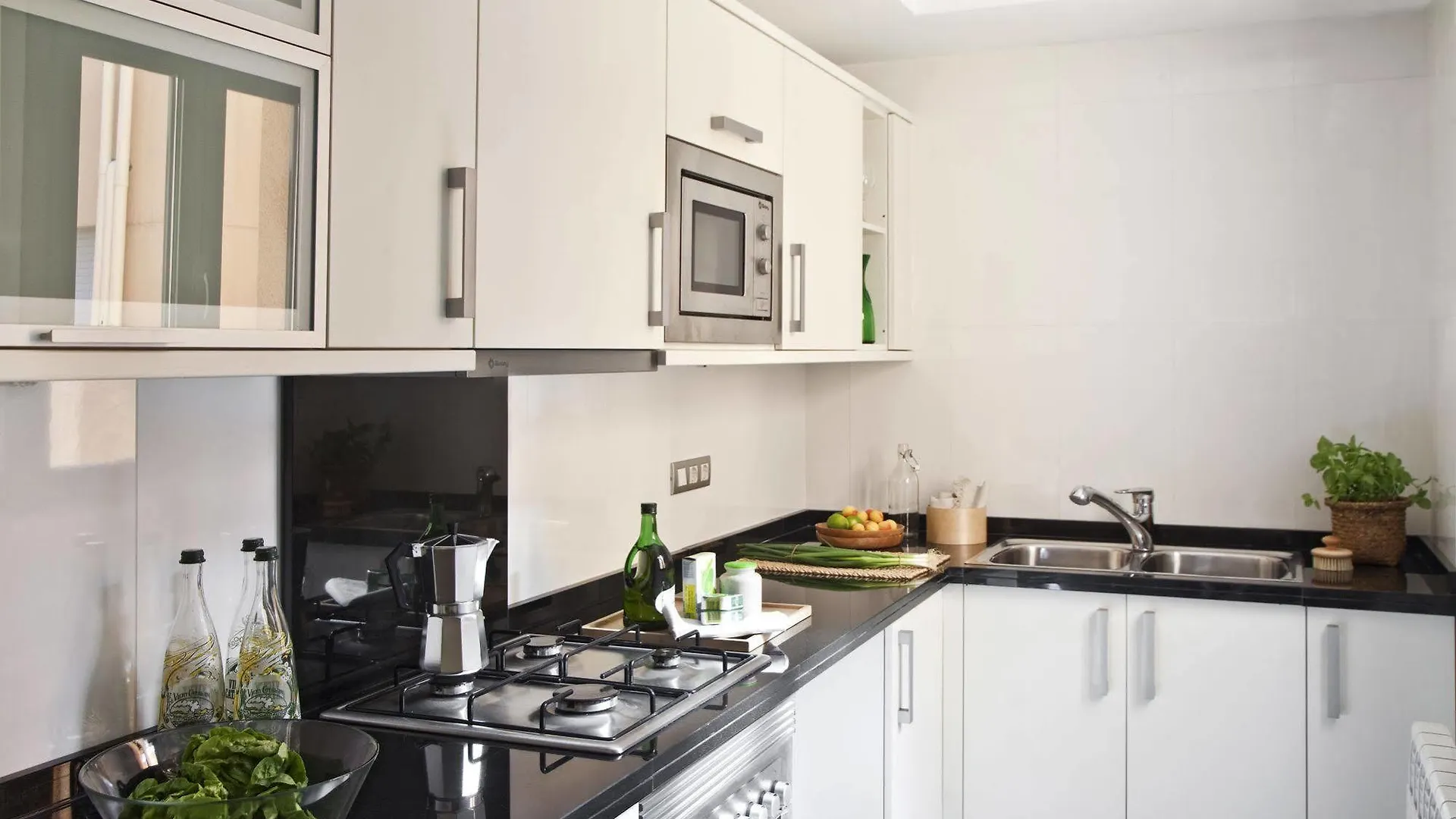 Ainb Sagrada Familia Apartments Barcelona 0*,