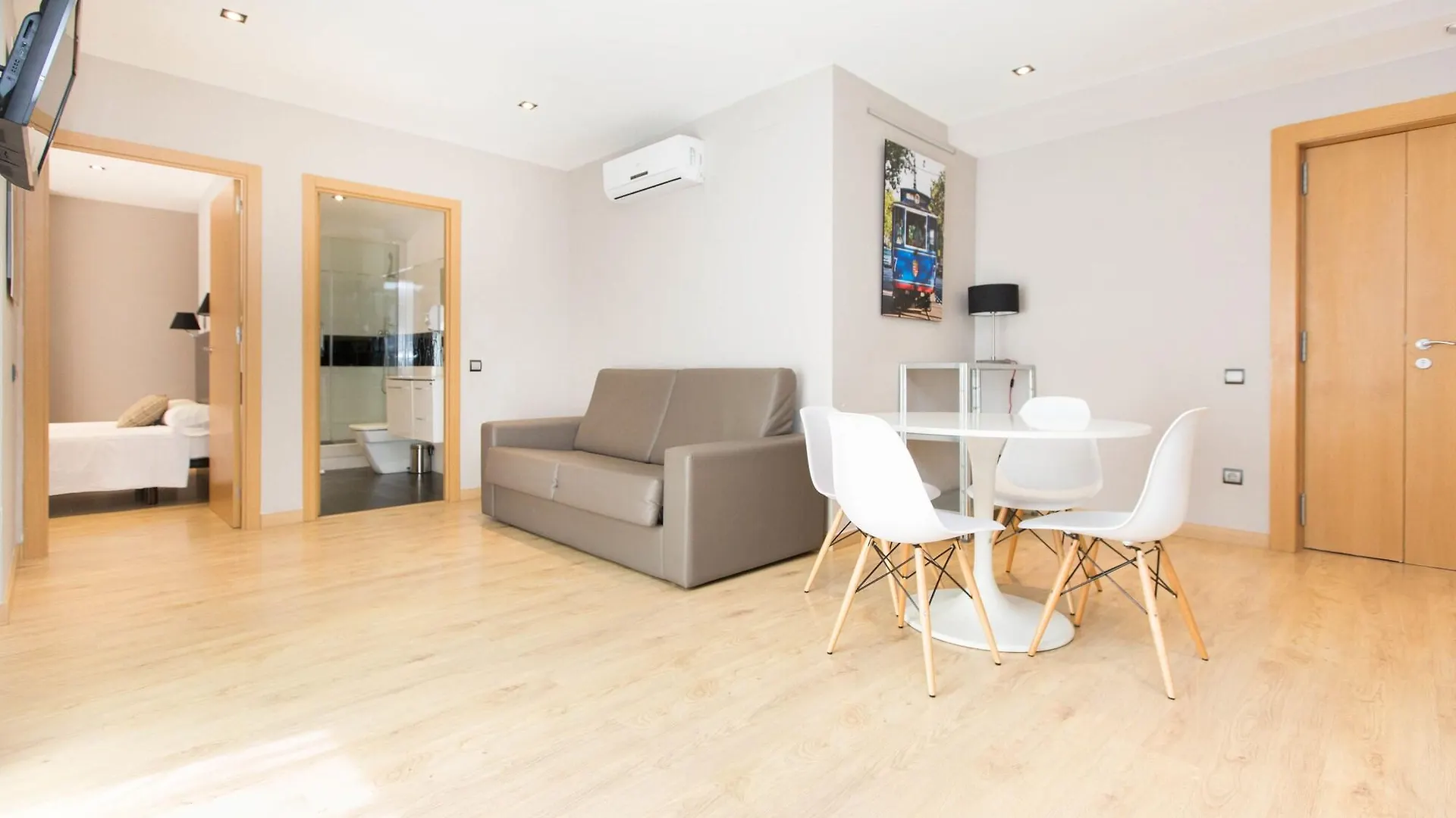 Ainb Sagrada Familia Apartments Barcelona