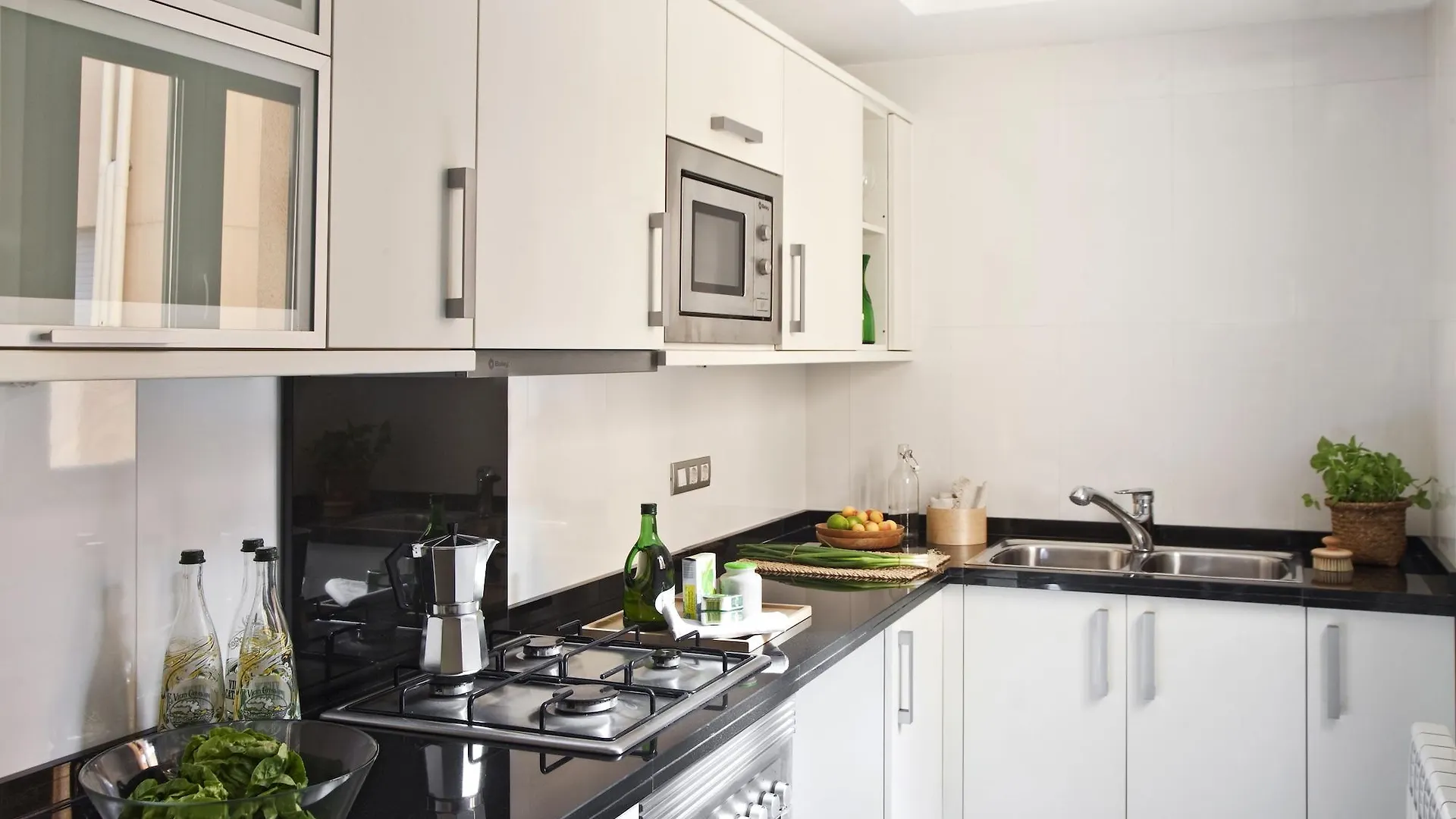 Ainb Sagrada Familia Apartments Βαρκελώνη