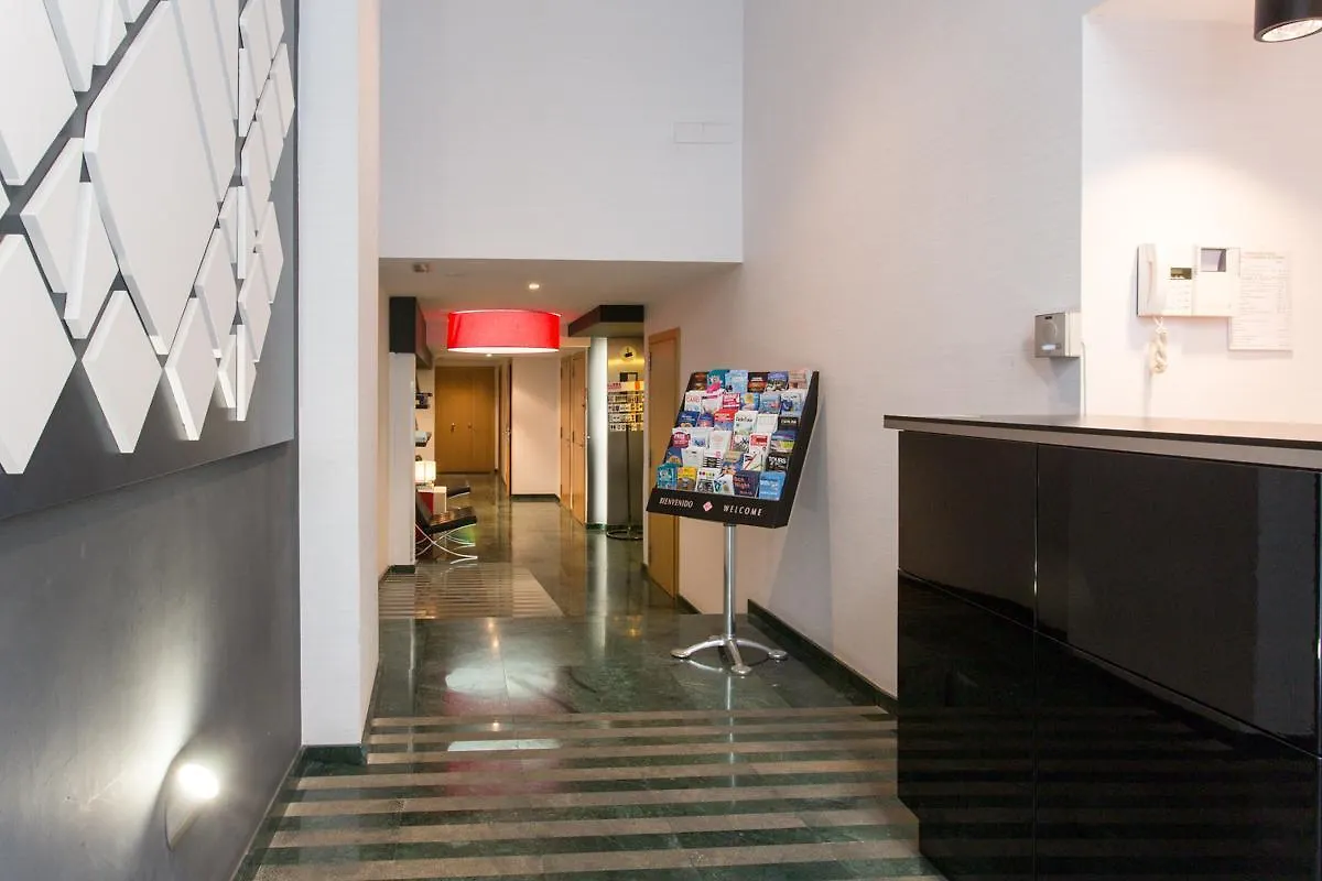 Ainb Sagrada Familia Apartments Βαρκελώνη